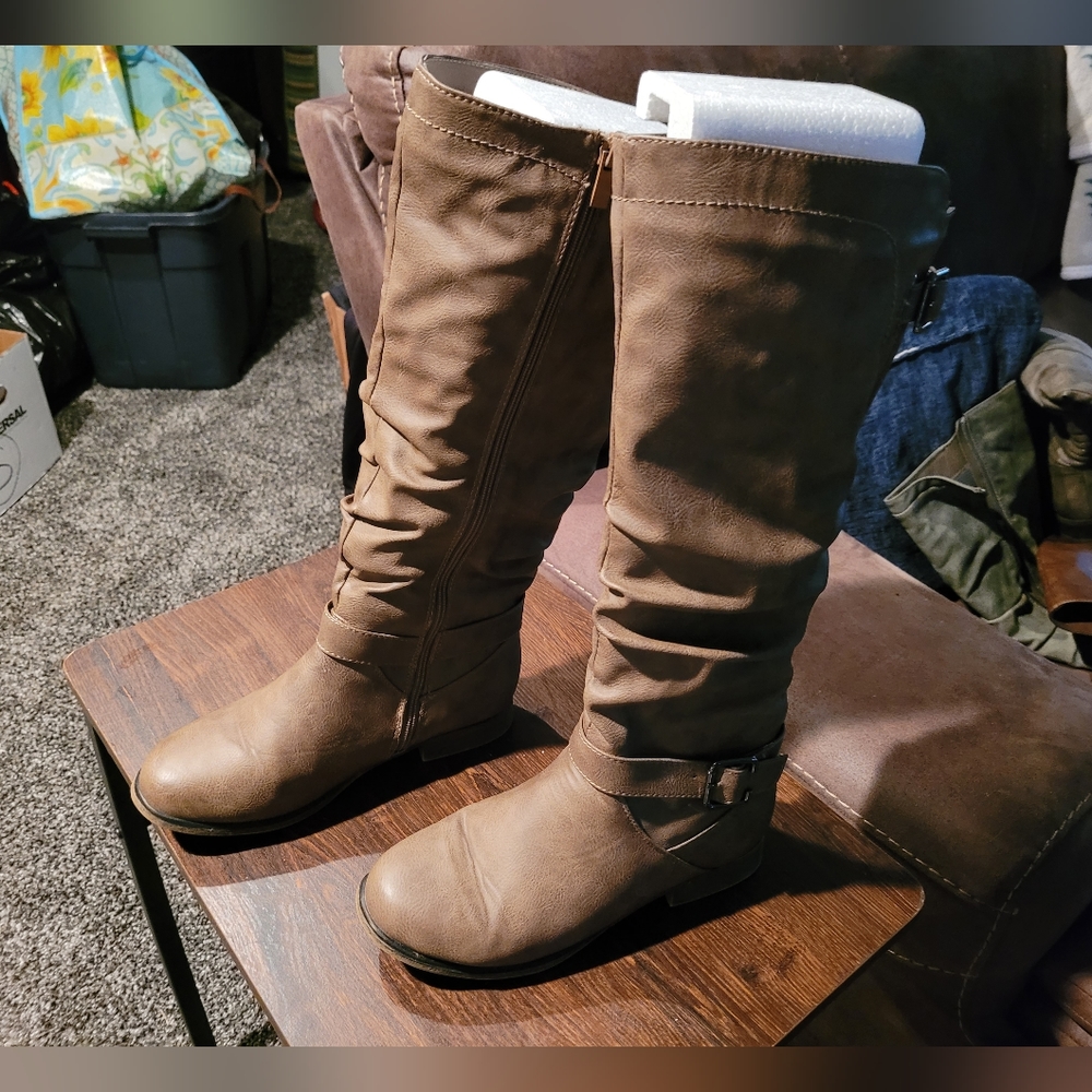Womans boots